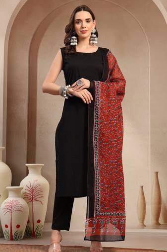 Women black/red solid print kurta pant  with dupatta set stitched