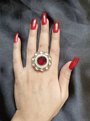 Afrah maroon stone studded ring 1