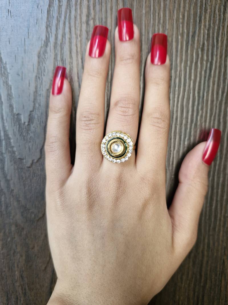 Sunheri kundan ring