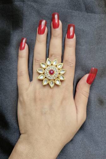 Laila kundan ring