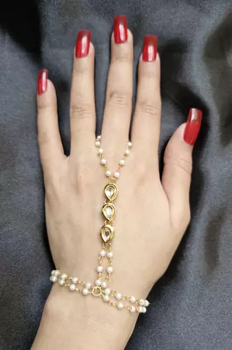 Kundan hand harness
