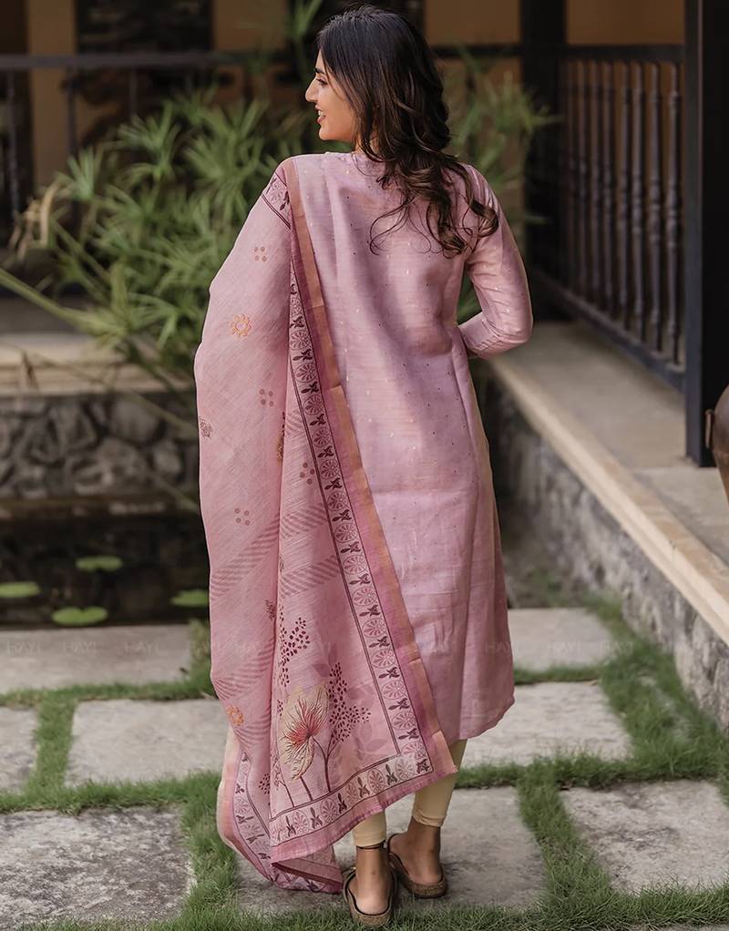 Light peach jacquard butti jacquard butti with printed dupatta kurta with dupatta