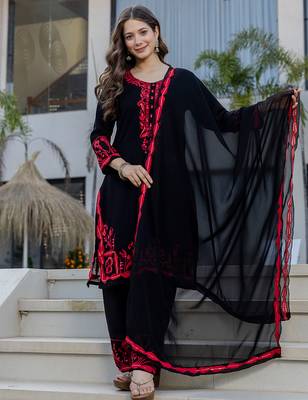 Black georgette heavy thread embroidery work kurta pant set 1