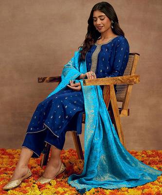 navy blue silk kurta pant with embroidery 3