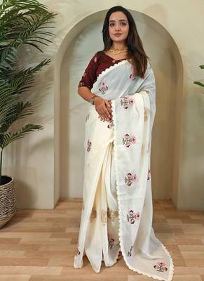 White kota doriya self weaving with embroidered saree with unstitched blouse 1