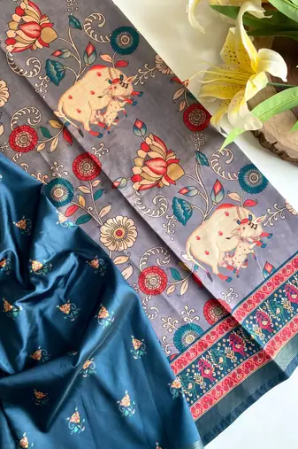 Grey dola viscose digital print saree with unstitched blouse