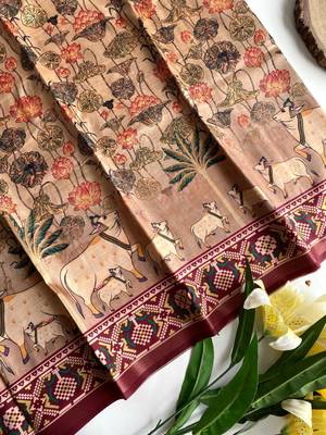 Beige dola viscose digital print saree with unstitched blouse 3