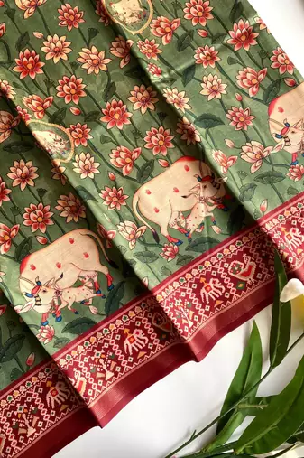Green dola viscose digital print saree with unstitched blouse