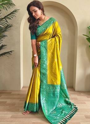 Lime dual tone silk weaving saree with unstitched blouse 3