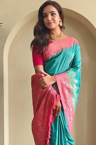 Turquoise dual tone silk weaving saree with unstitched blouse