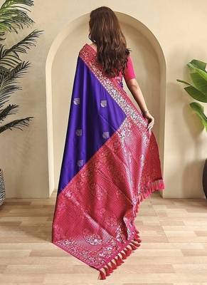 Violet dual tone silk weaving saree with unstitched blouse 2