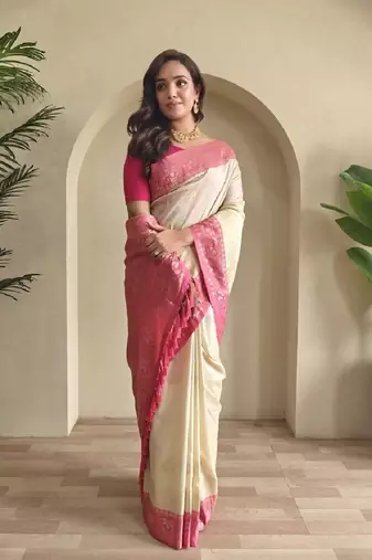 Cream dual tone silk weaving saree with unstitched blouse