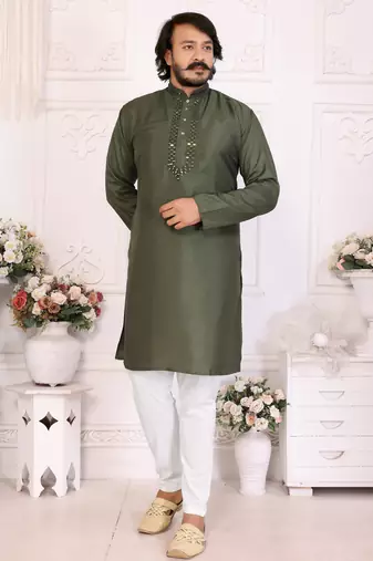 Green silk couple set kurta and saree with jacquard border
