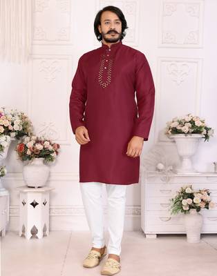 Maroon silk couple set kurta and saree with jacquard border 4