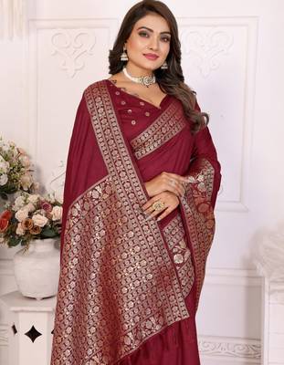 Maroon silk couple set kurta and saree with jacquard border 5