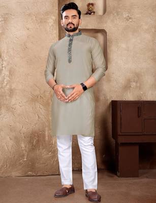 Grey silk couple set with matching kurta and saree 4