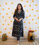 Black Lahriya Printed Kurta with Embroidered Neck & Pant Set – Ethnic Wear
