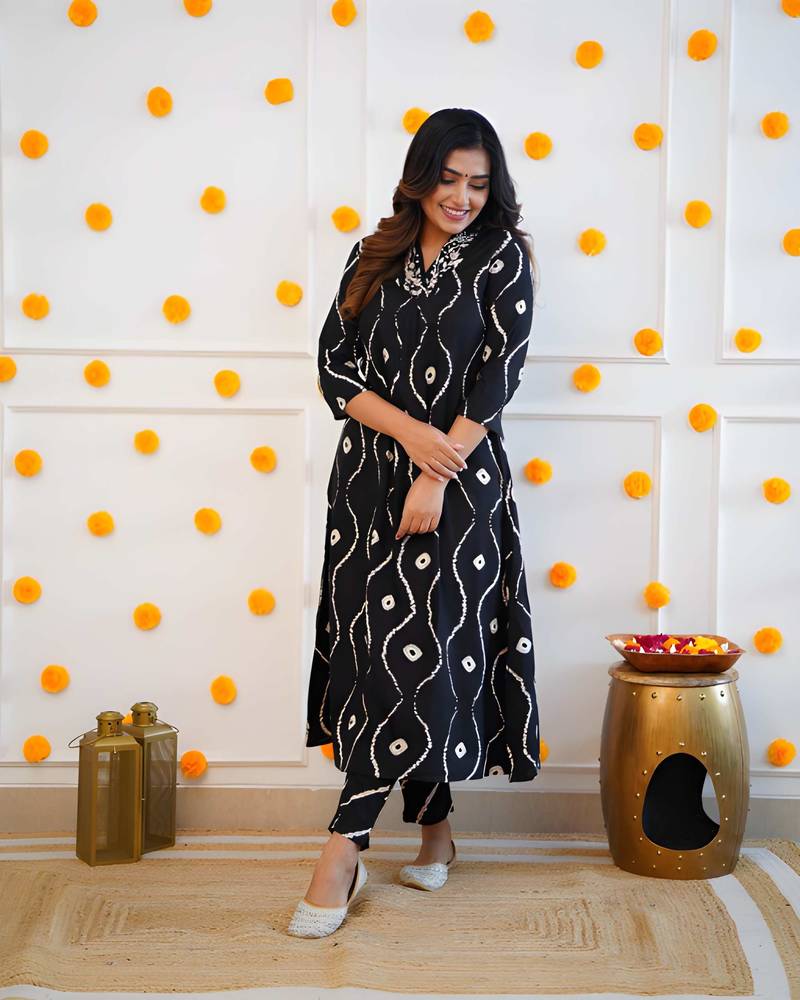 Black Lahriya Printed Kurta with Embroidered Neck & Pant Set – Ethnic Wear