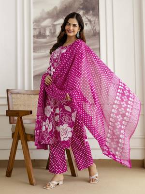 pink cotton straight kurta with floral embroidery 3