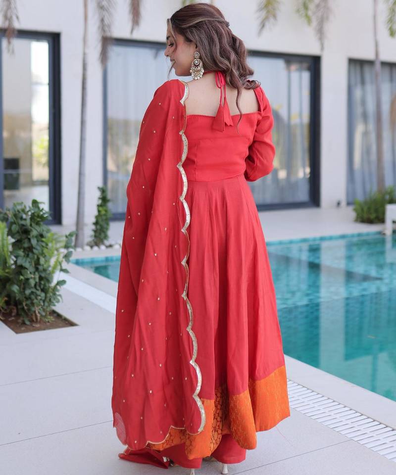 Rust mul chanderi mirror work kurta with pant and heavy dupatta