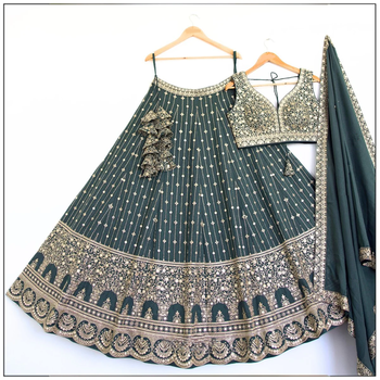 emerald green embroidered lehenga set with dupatta 2