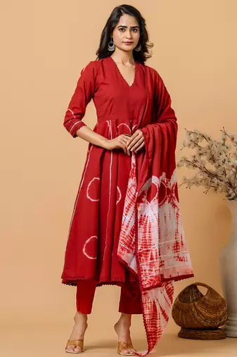 Red tie & dye cotton suit set of 3