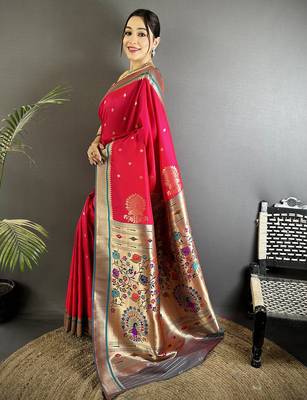 rani pink lichi silk blend peacock & floral motifs zari weaving paithani saree 2