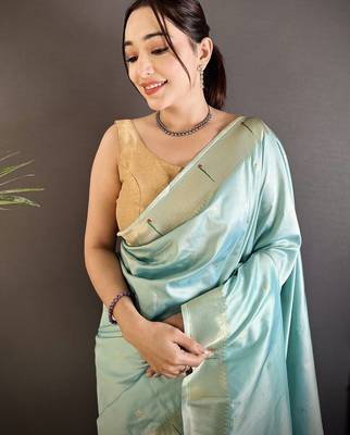 sky blue lichi silk blend floral ikkat motifs zari weaving paithani saree 4