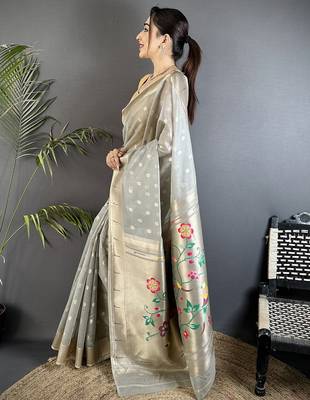 Grey tissue parrot & floral woven design paithani saree 2