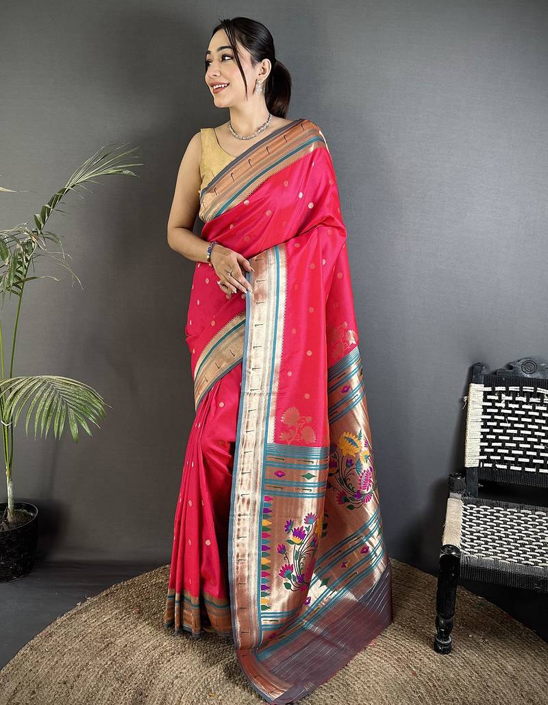 rani pink lichi silk blend floral motifs zari weaving paithani saree