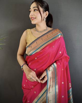 rani pink lichi silk blend floral motifs zari weaving paithani saree 4