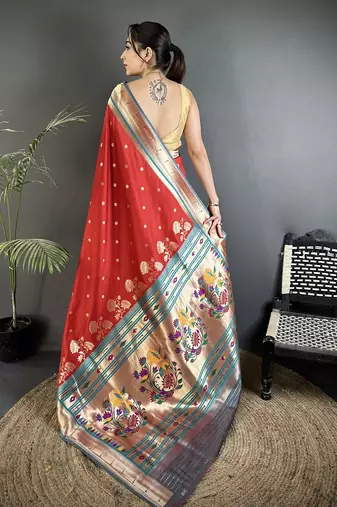 red lichi silk blend floral motifs zari weaving paithani saree