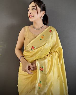 light yellow lichi silk blend parrot & floral woven design zari weaving paithani saree 4