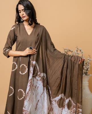 brown cotton suit set with tie & dye designs 2