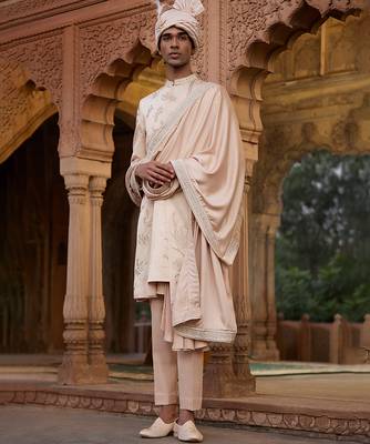 Gold embroidered linen satin sherwani 4