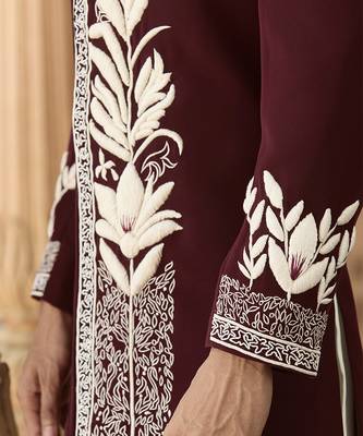 Maroon embroidered linen bandhgala set 3