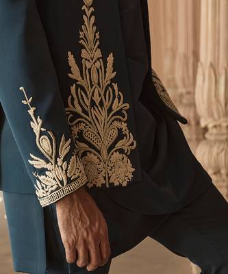 Blue embroidered linen indowestern set 4