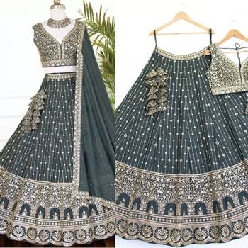 emerald green embroidered lehenga set with dupatta 5