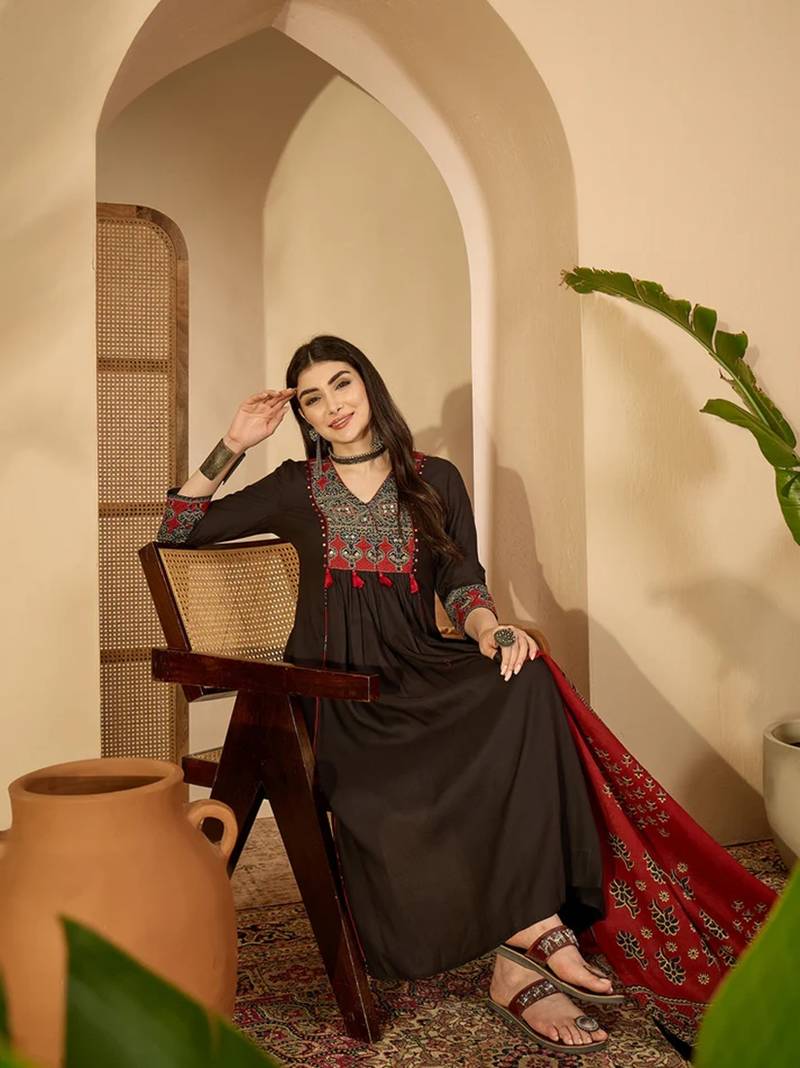 Black rayon calf length solid 3/4 sleeve v-neck flared kurta suit set