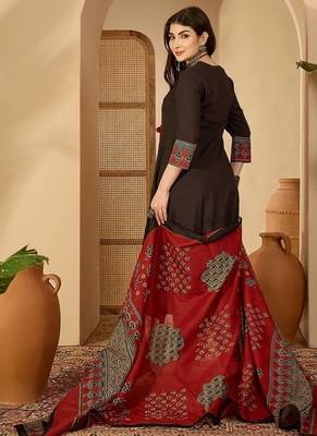 Black rayon calf length solid 3/4 sleeve v-neck flared kurta suit set 5