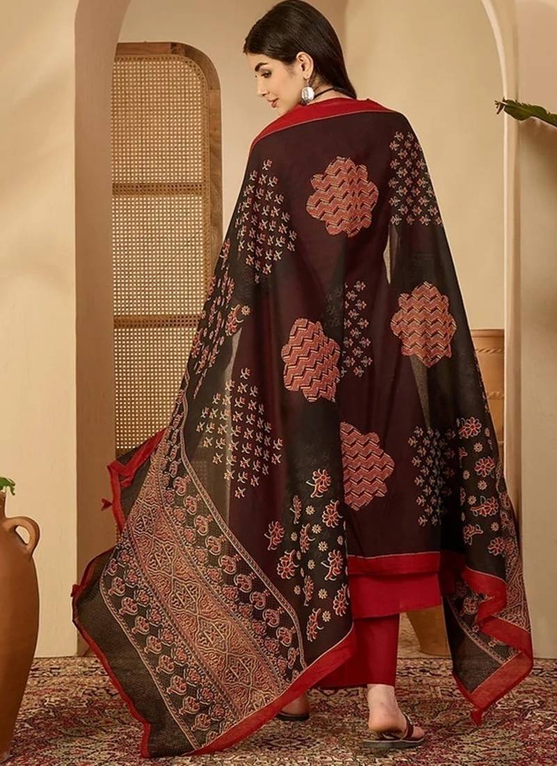 Maroon rayon calf length solid 3/4 sleeve v-neck flared kurta suit set