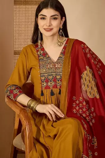 Mustard rayon calf length solid 3/4 sleeve v-neck flared kurta suit set