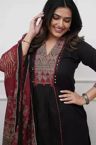 Black rayon calf length solid 3/4 sleeve v-neck flared kurta suit set