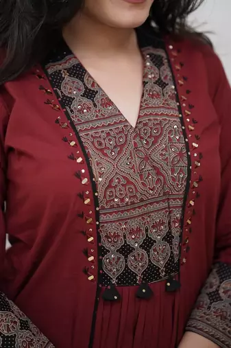 Maroon rayon calf length solid 3/4 sleeve v-neck flared kurta suit set