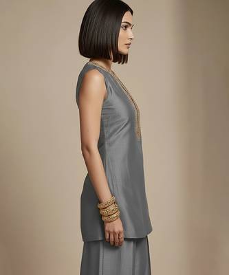 Grey embroidered raw silk co ord set 2