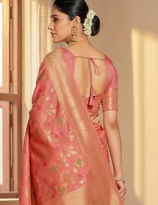 peach banarasi silk blend saree with golden zari woven border 2