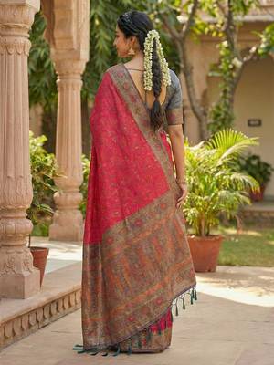 woven banarasi , kanjivaram silk blend saree pink & grey - stylish party wear 3
