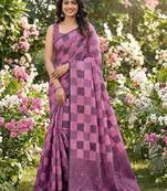 Women purple & pink checkered linen blend saree with floral pallu