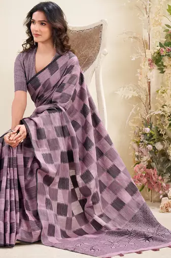 Women mauve purple checked linen saree with floral pallu