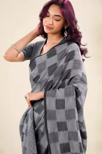 Women grey & black checked linen saree with floral pallu